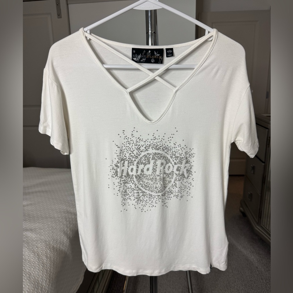 Hard Rock Hotel White and Silver Graphic Short Sleeve Tee Size XS